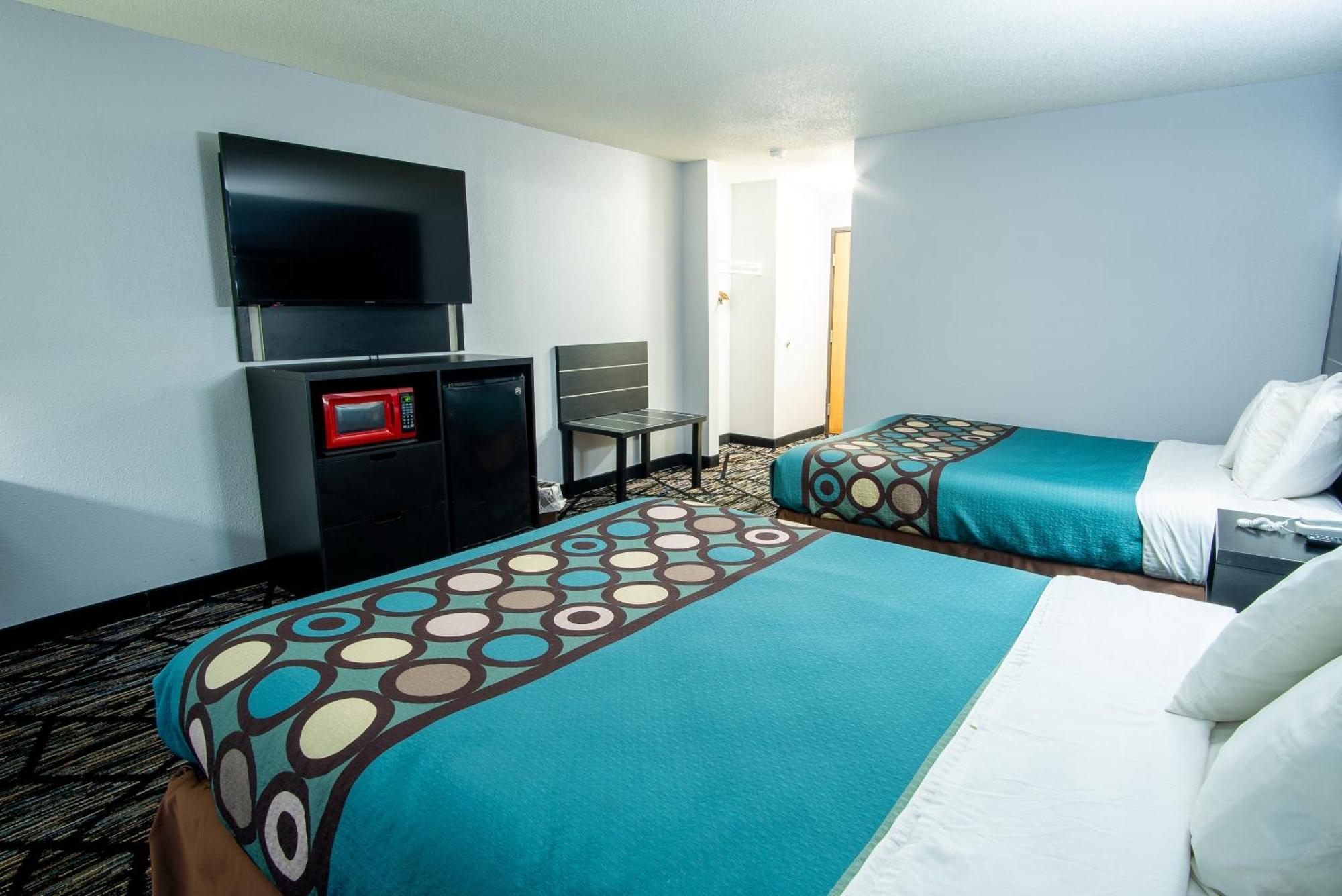 Coratel Inn & Suites By Jasper New Richmond Exterior foto